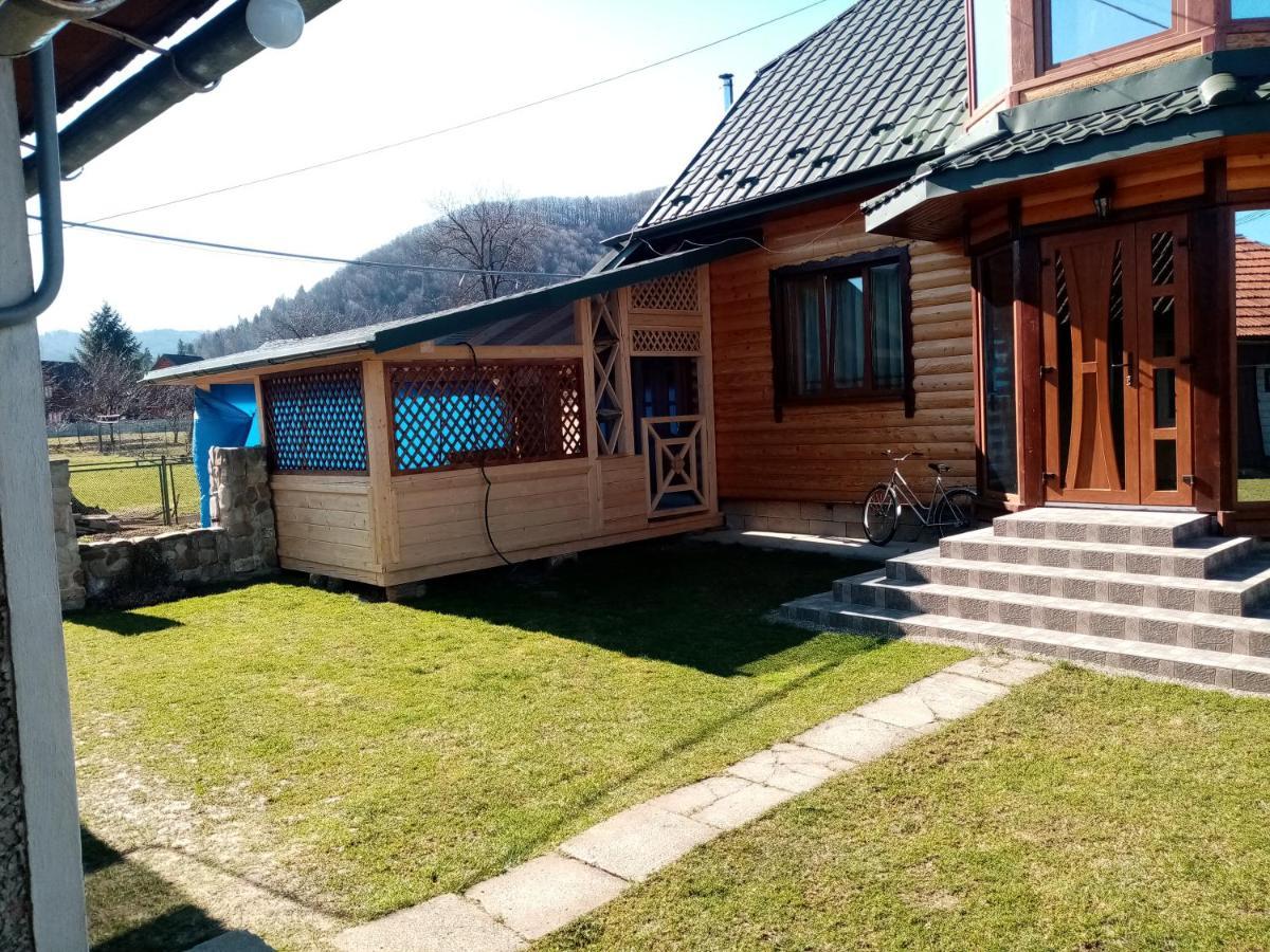 Садиба Федорчуків Гірська Хатина Scheschory Exterior foto