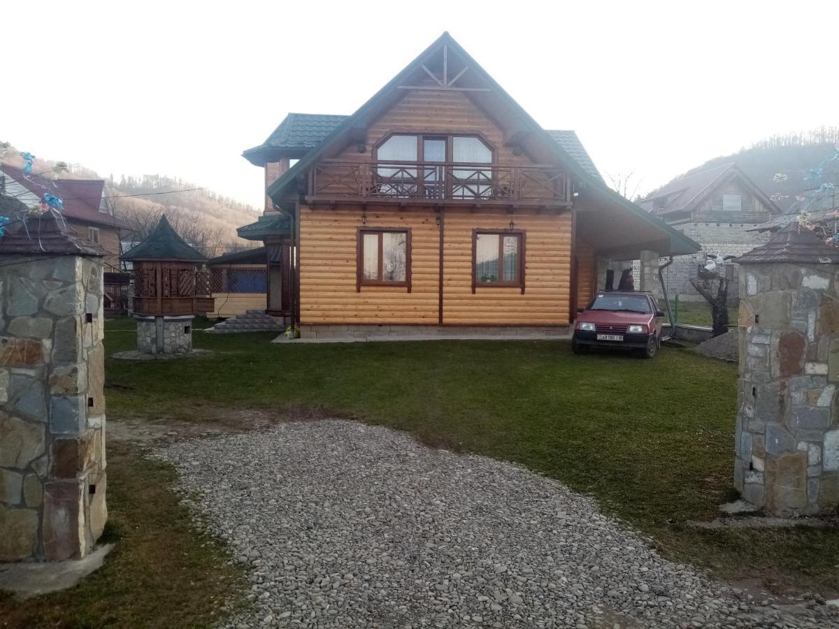 Садиба Федорчуків Гірська Хатина Scheschory Exterior foto