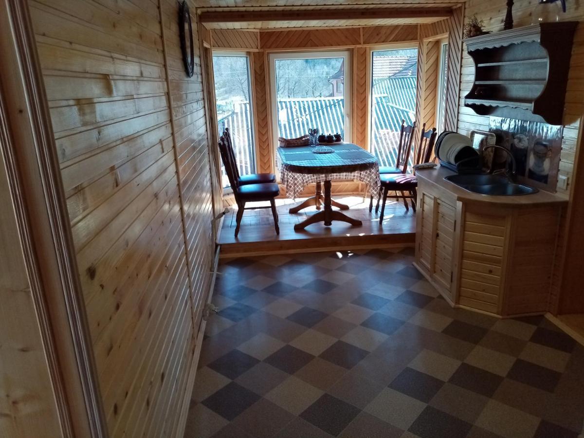 Садиба Федорчуків Гірська Хатина Scheschory Exterior foto